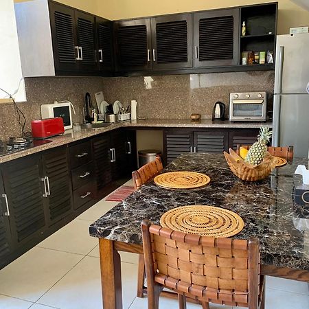 Bali, Kuta, De Kubu Villa No1 Legian Eksteriør billede